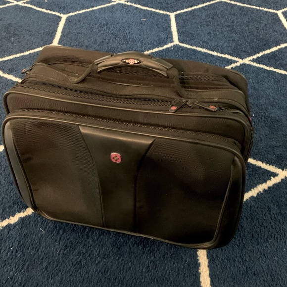 Victorinox Travel Laptop bag/Roller - Picture 1 of 2